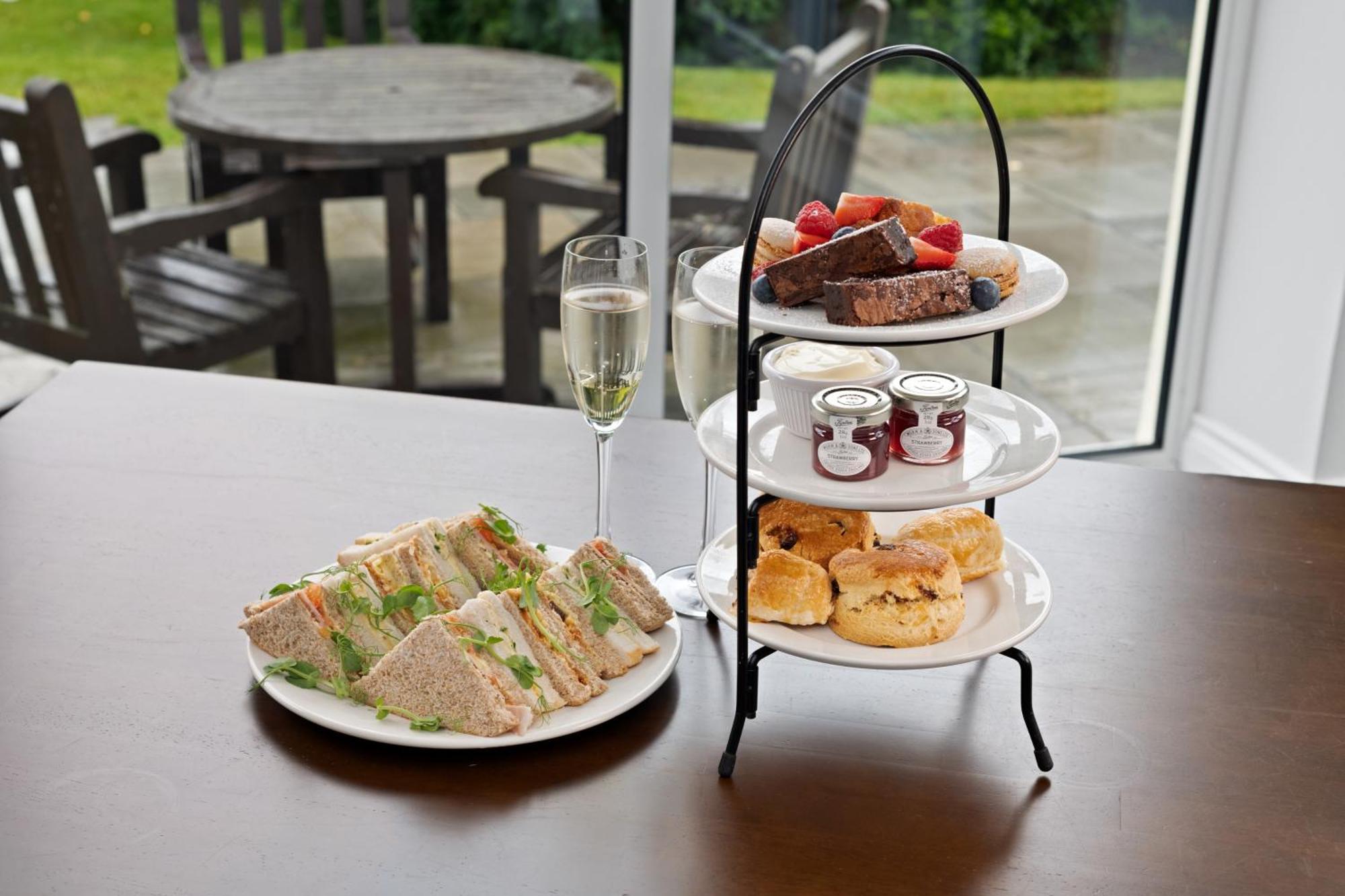 Best Western Priory Hotel Bury St. Edmunds ภายนอก รูปภาพ