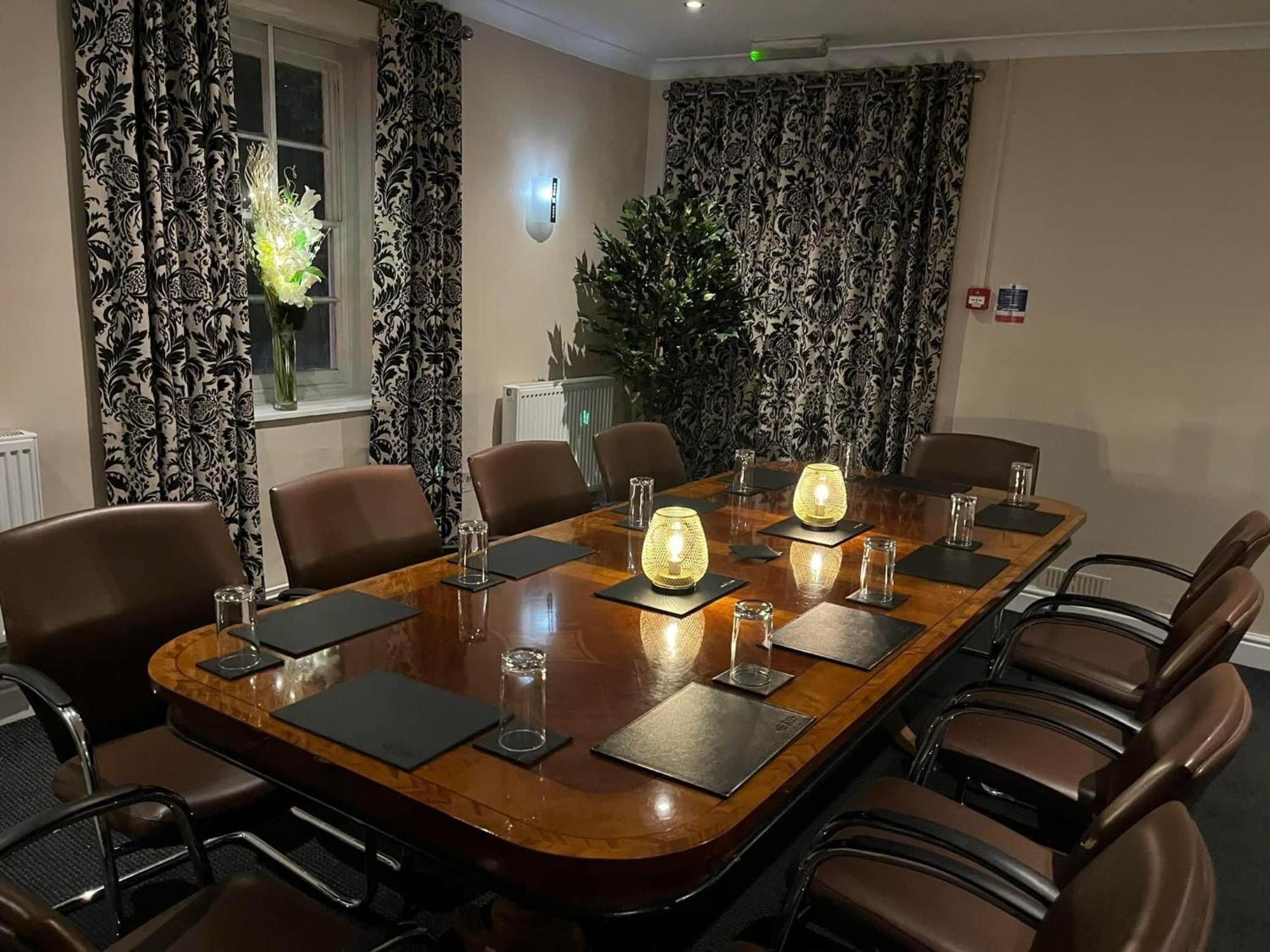 Best Western Priory Hotel Bury St. Edmunds ภายนอก รูปภาพ
